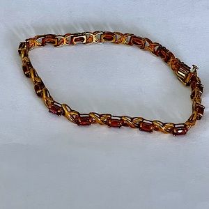 10 KT Gold Garnet Bracelet